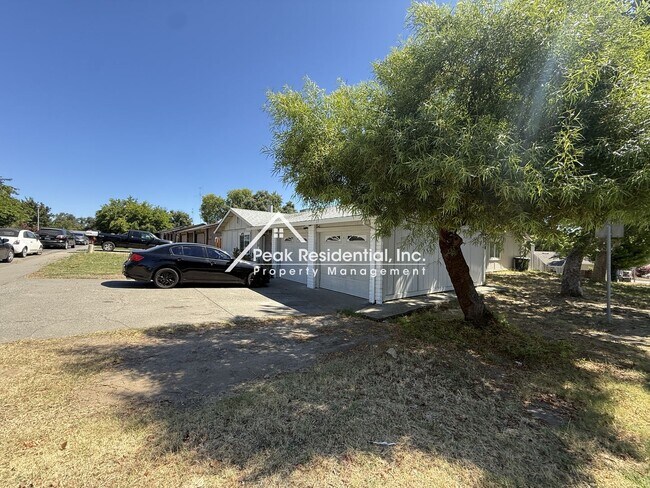 Foto del edificio - 6328 Bonham Cir