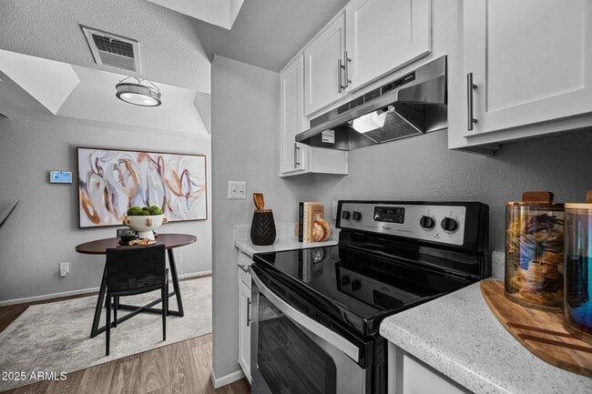 Photo - 4748 W Sierra Vista Dr Apartment