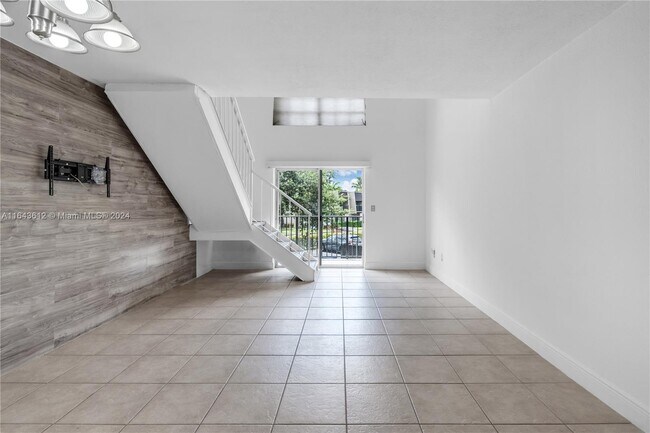 Building Photo - 8500 SW 109th Ave
