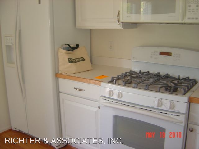 Building Photo - 664 Cherry Orchard Rd