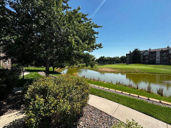 Foto del edificio - "Spacious 2-Bed, 2-Bath Condo with Pool Ac...