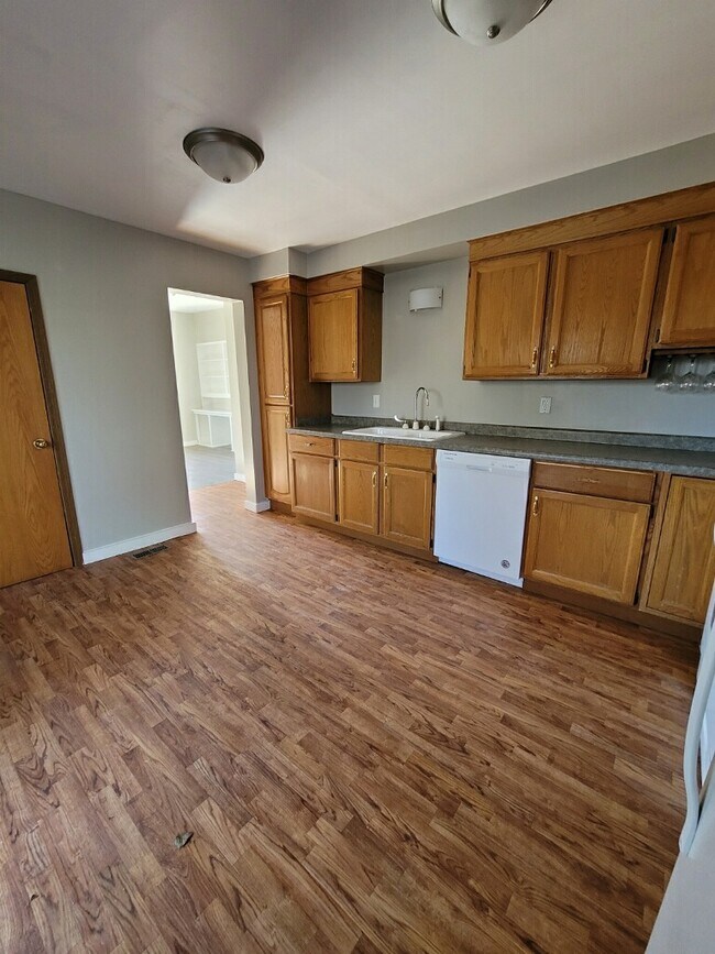 Foto del edificio - 1018 E 18th St