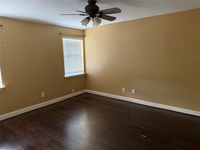 Foto del edificio - 18101 Heritage Ln