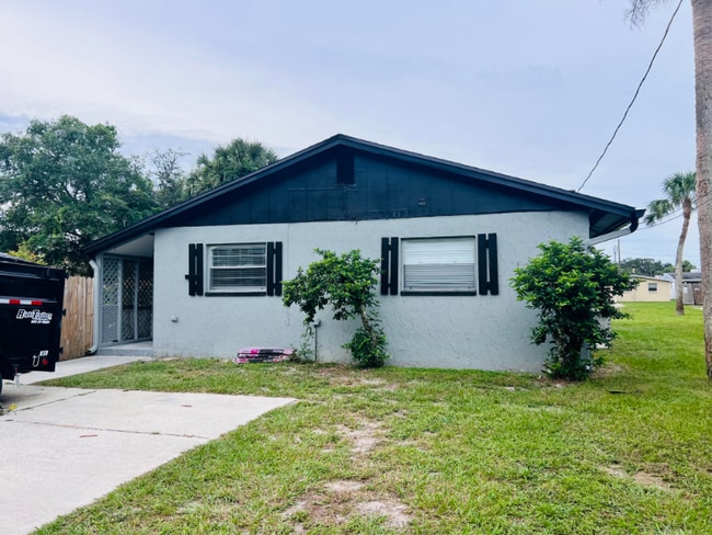 Building Photo - 5800 Virginia Ave