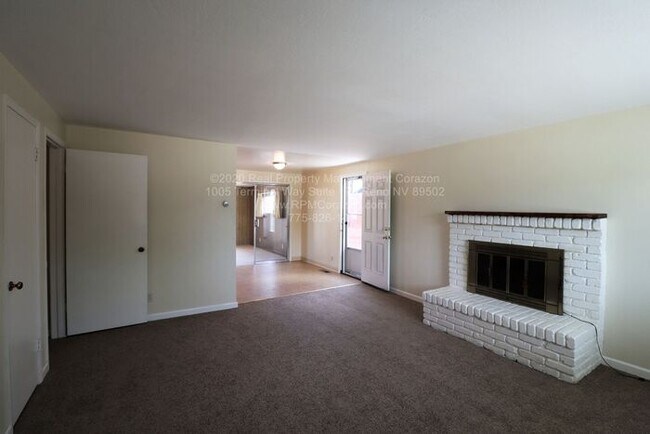 Building Photo - Three-Bedroom Home in Old Northwest