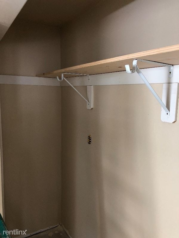 Building Photo - 2408 Bartlett St