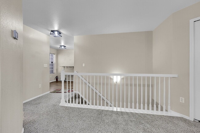 Photo - $1,750.00, 4 bed, 3 bath, located in Color... Apartment