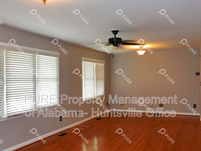 Building Photo - 1717 Haynes Ave NE