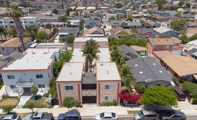 Foto del edificio - Charming 1 Bed 1 Bath Unit - Move in Speci...