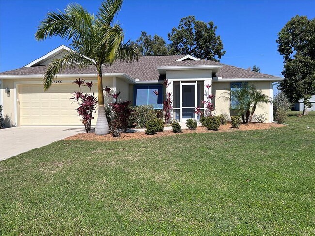 Foto del edificio - 16255 Branco Dr