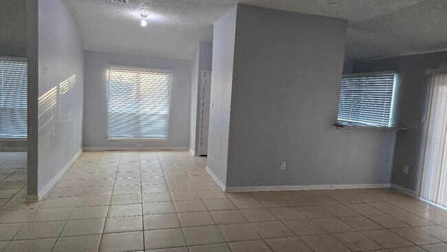 Foto del edificio - 15135 Beechnut St