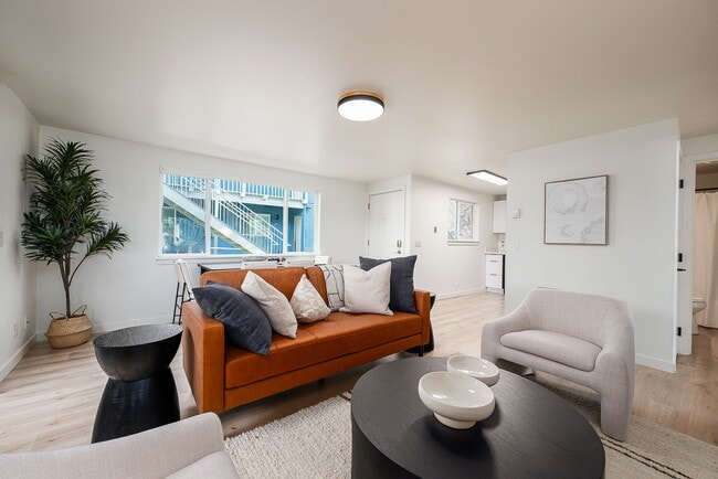 Building Photo - The RidgeLine Apartments