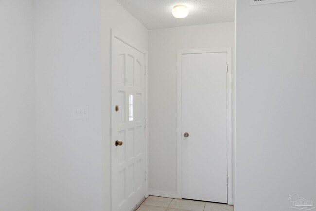 Foto del edificio - 2109 Langley Ave