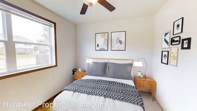 Building Photo - 2 br, 2 bath Apartment - 140 N. Hyland 140...
