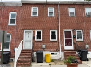 Building Photo - 810 N Church St
