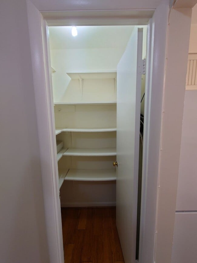 Building Photo - 600 Roosevelt Blvd