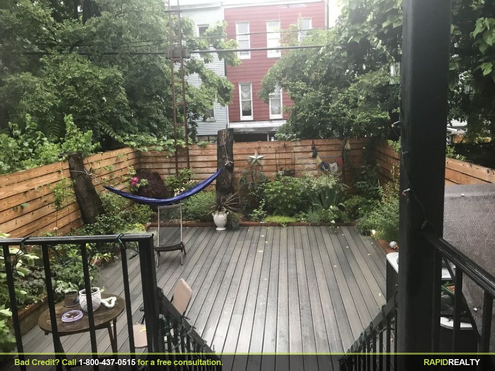 Primary Photo - 1073 Hancock St