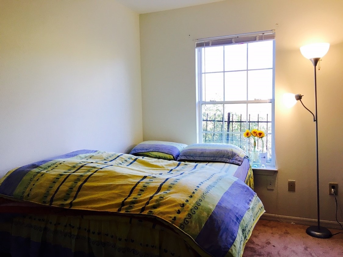 1211 Rebecca Bailey Dr, Charlotte, NC 28262 Apartments in Charlotte