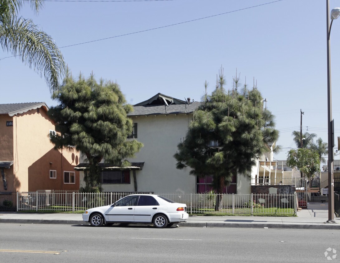 Primary Photo - 1105 S Standard Ave