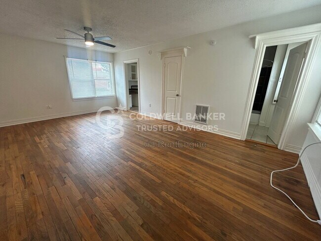 Foto del edificio - 2405 16th St