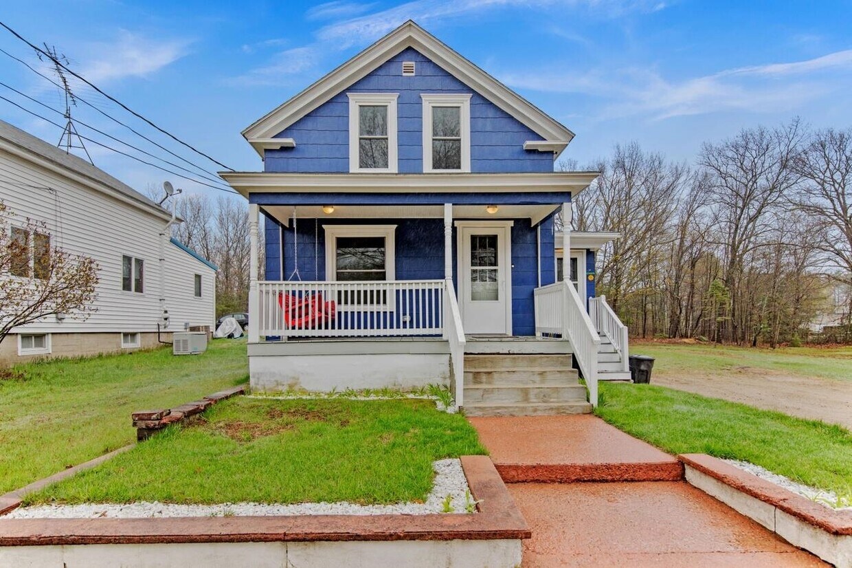 Primary Photo - 7 Boothby Ave