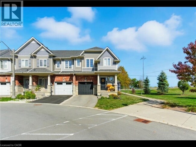Building Photo - 72 Dunrobin Ln