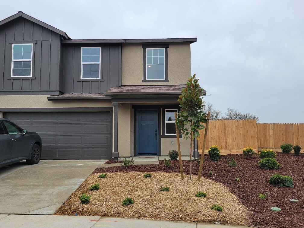 Primary Photo - 2071 Coulter Ln