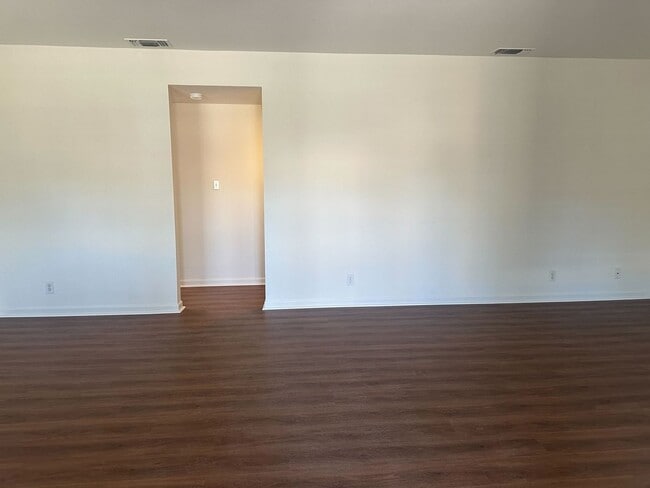Building Photo - Charming 3-Bedroom Home with Boat/RV Acces...