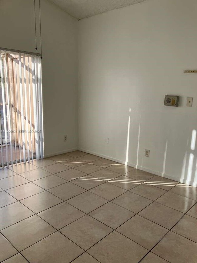 Building Photo - 601 Cypress Lake Blvd