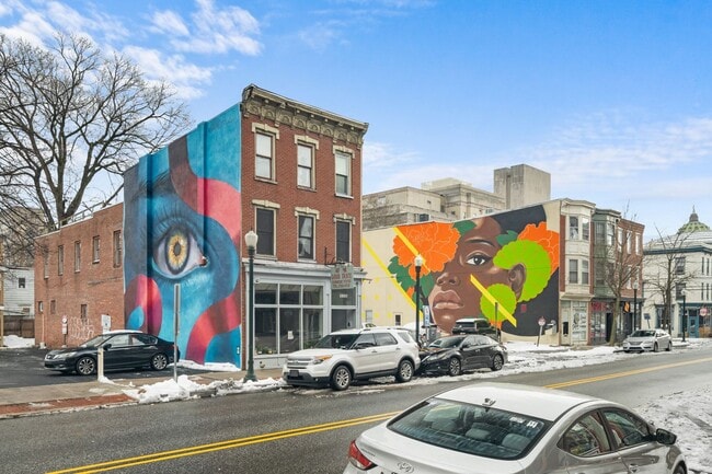 Building Photo - 1015 N 3rd St