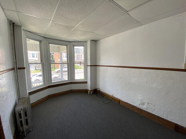 Foto del edificio - 288 W Jackson St