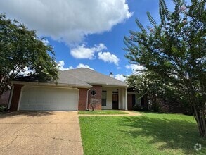 Building Photo - 635 Briars Bend
