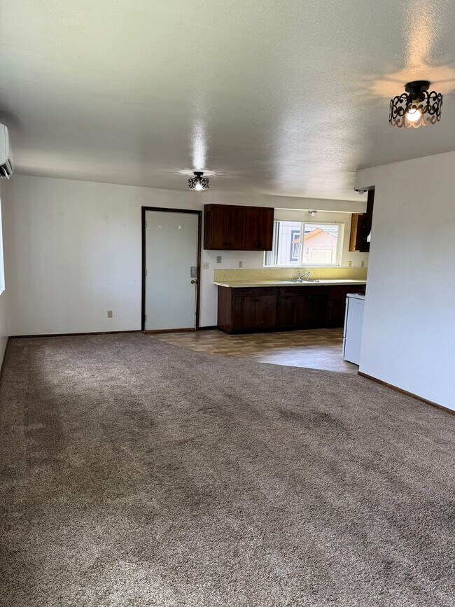 Foto del edificio - 285 E 11th Ave