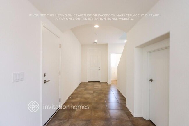 Building Photo - 1285 E Dragon Fly Rd