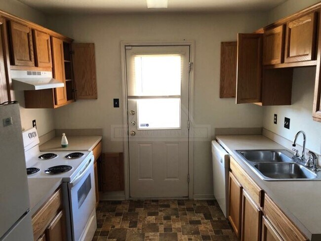 Foto del edificio - 308 Cedar Ridge Dr
