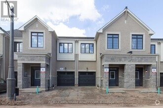 Building Photo - 1212 Dartmouth Cres