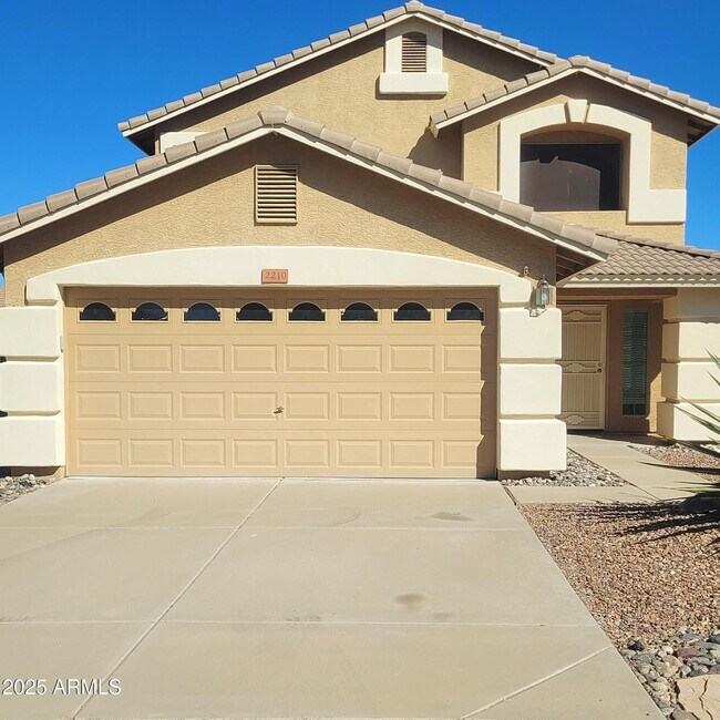 Foto del edificio - 2210 E Paraiso Dr