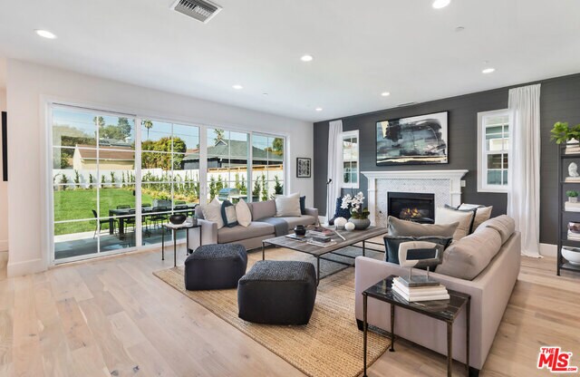 Foto del edificio - 3211 Castle Heights Ave