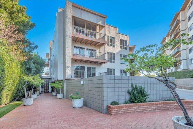 Building Photo - 30 Mounds Rd