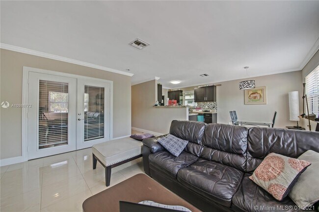 Foto del edificio - 127 NW 41st St