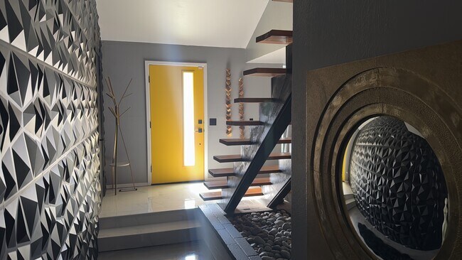 Foto del edificio - 6501 Westrock Dr