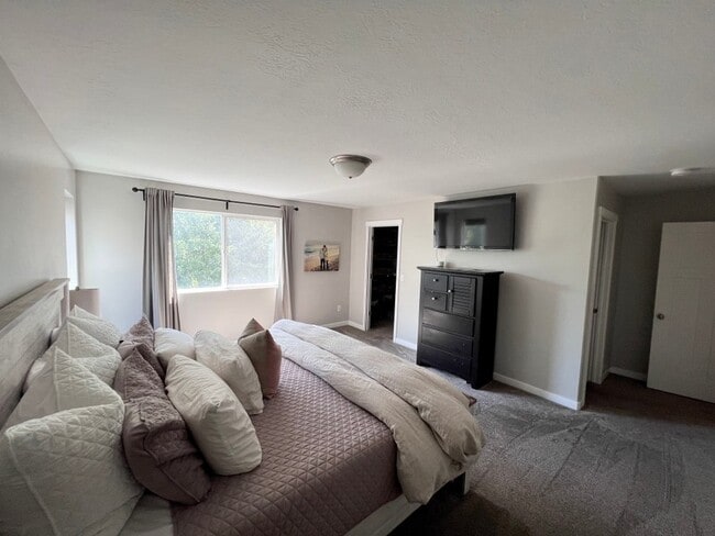 Building Photo - 3552 Terra Sol Dr