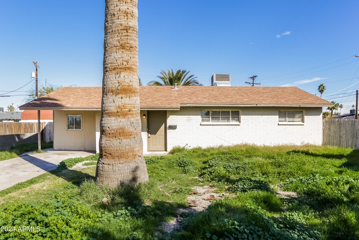Foto principal - 3728 W Flower St