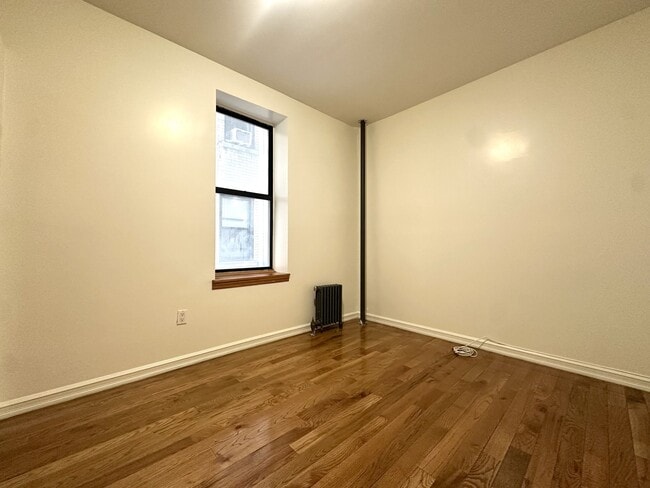 Building Photo - 610 W 150th St