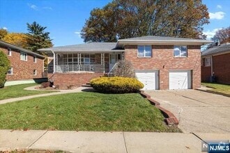 Building Photo - 255 Forest Rd