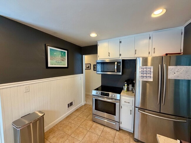 Foto del edificio - 3 Bed 1.5 Bath Single Family Home in Scholfield