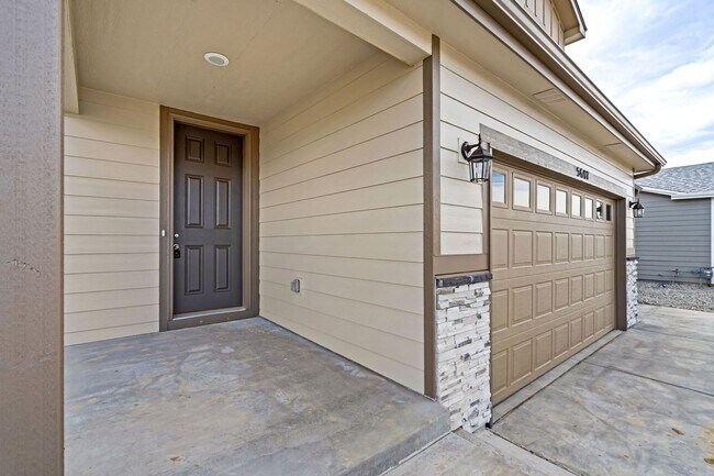 Foto del edificio - 2023 New Construction from Richmond American Homes. 4 bedrooms, 2.5 bathrooms, 3 car garage