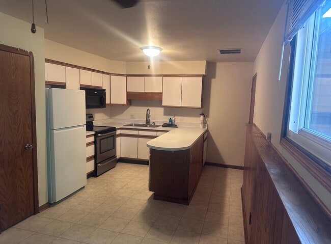 Foto del edificio - 1636 Lawney Ct