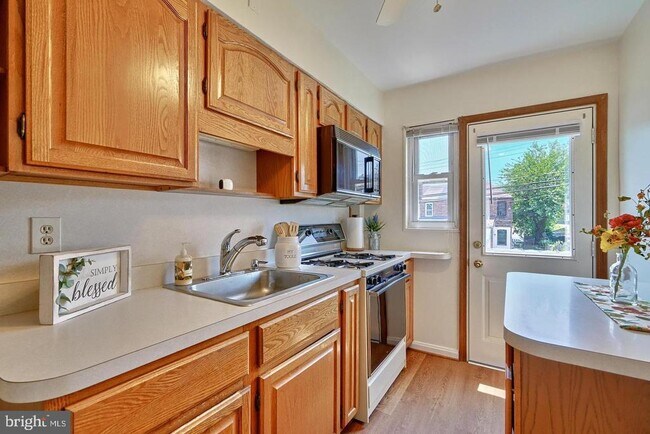 Foto del edificio - 7731 Wynbrook Rd