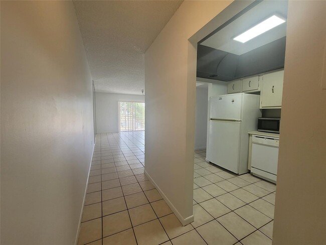 Building Photo - 4374 NW 9th Ave